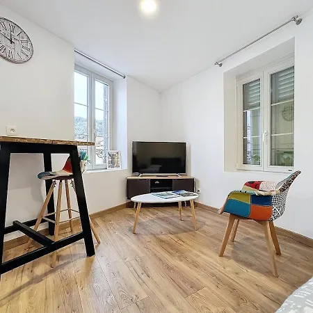 Proche Des Commerces Nationale 2 דירה *