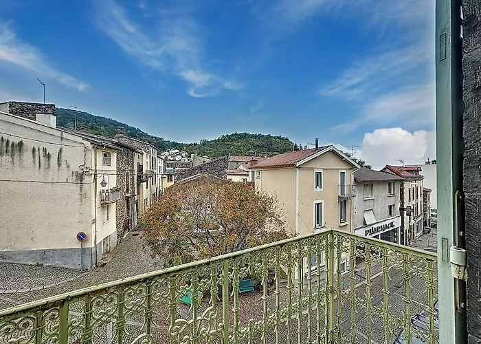 Proche Des Commerces Nationale 2 *